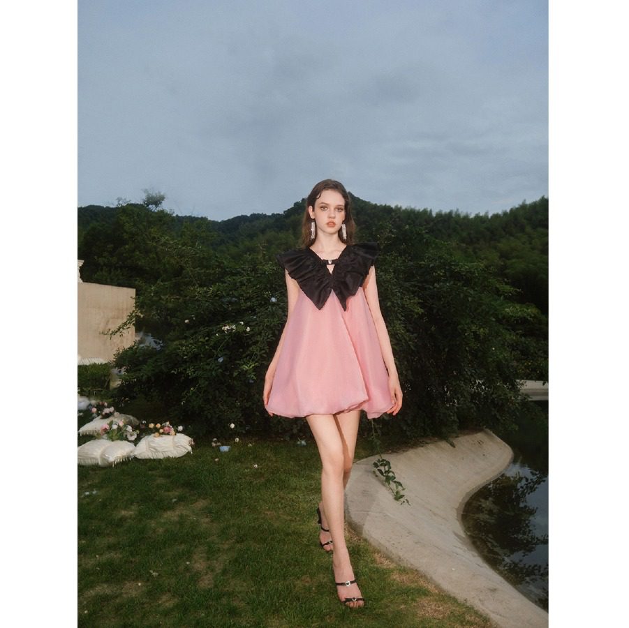 Guo Jingyi Black Ruffle Pink Organza Cloud Dress front view