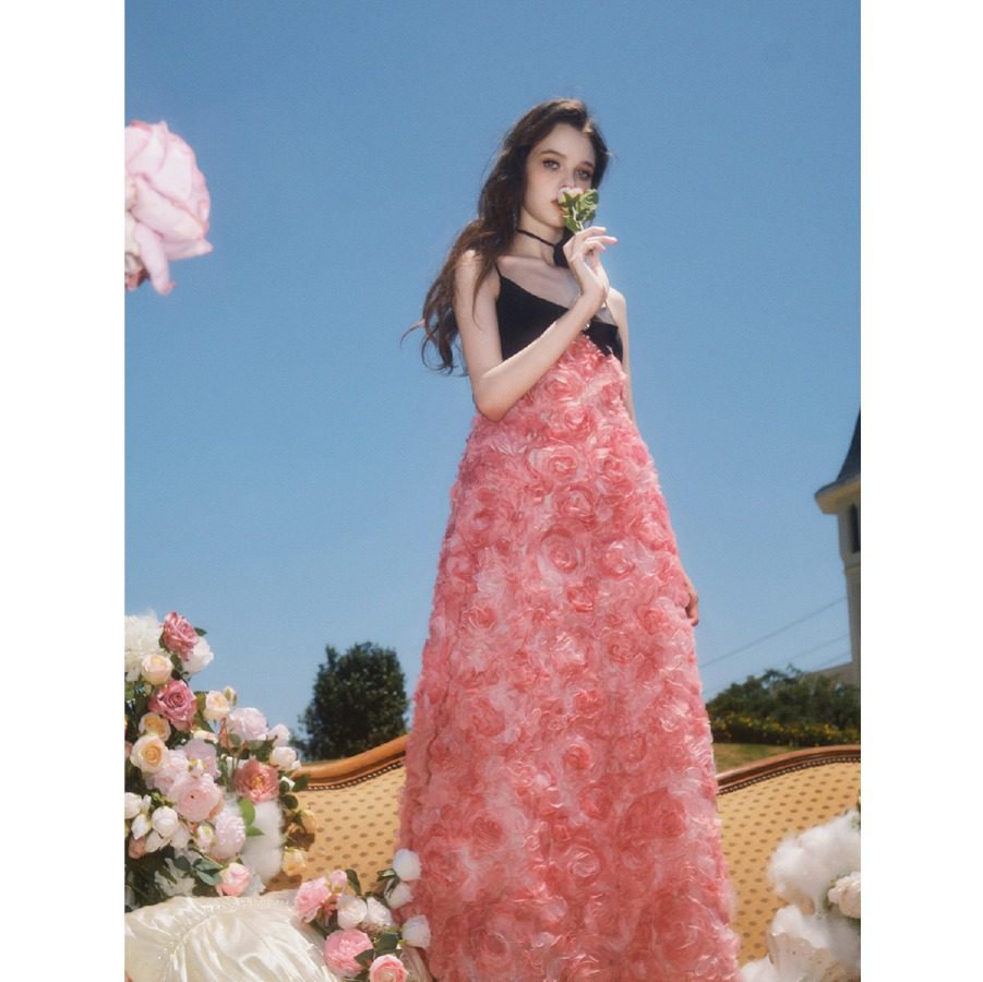 Guo Jingyi Black Pink Rose Backless Spaghetti Strap Maxi Dress detail view