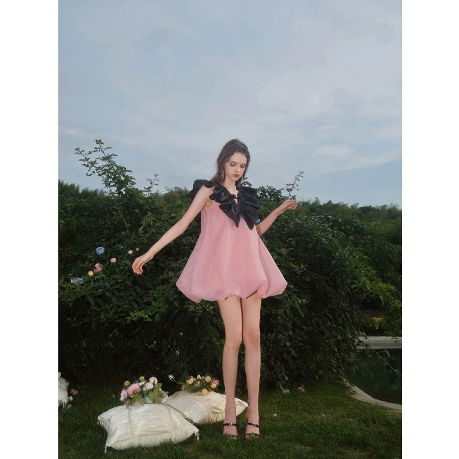 Guo Jingyi Black Ruffle Pink Organza Cloud Dress detail view