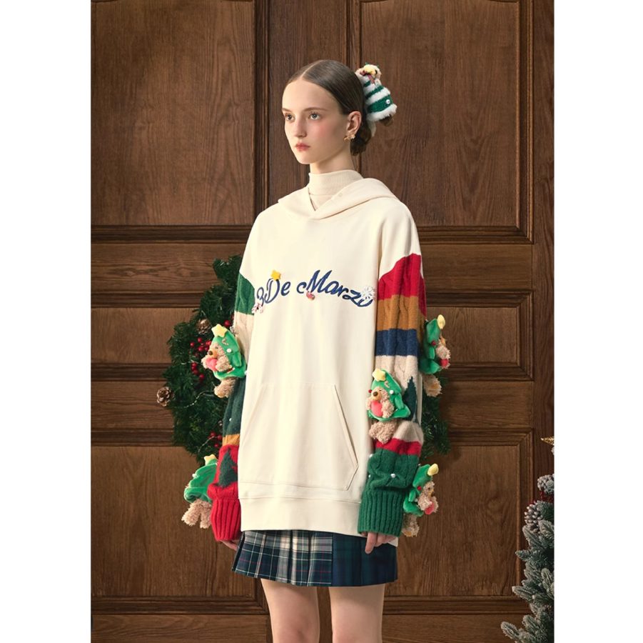 13De Marzo Christmas Luminous Heart Bear Hoodie fabric detail