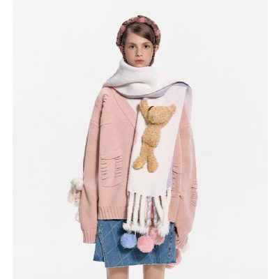 13De Marzo Plush Bear Weave Knit Ball Scarf White front view