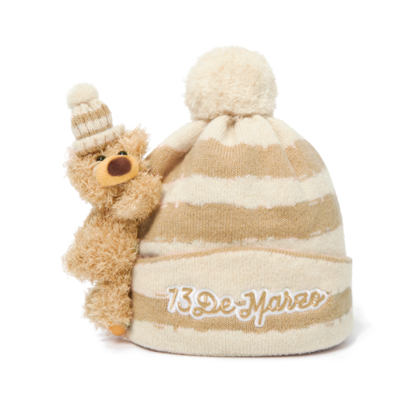 13DE MARZO | UGG COCREATION S2 CLASSIC SWEATER LETTER TALL FOOTWEAR