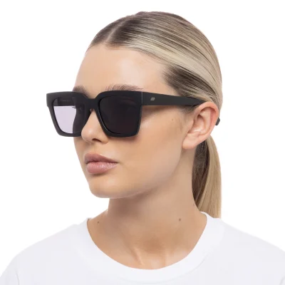 Le Specs Sunglasses WEEKEND Matte Black Polarised LSP2102354