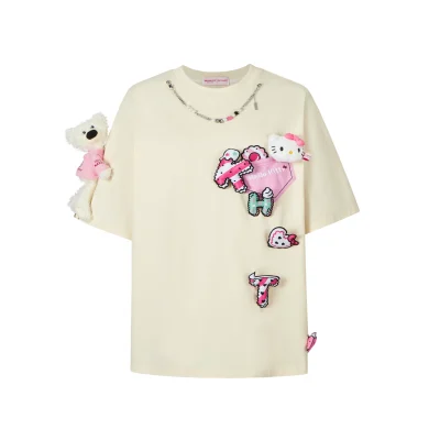 13De Marzo X Hello Kitty Plush Cake Letter T-Shirt Cream