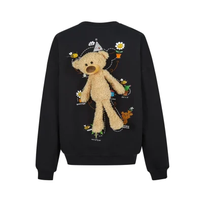 13DE MARZO Matthew Langille Bear Travel Sweater Black