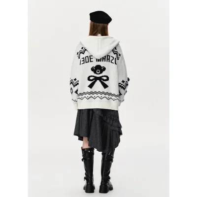 13DE MARZO Fair Isle Bear Zip Knit Hoodie White - Image 4