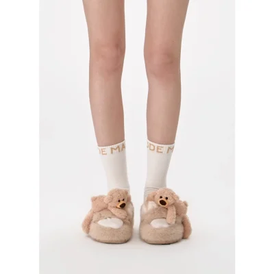 13DE MARZO Doozoo Glowing Fuzzy Slipper Khaki