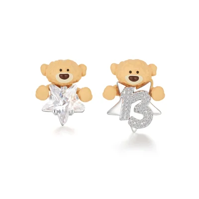 13DE MARZO Bear Hug Star Ear Stud