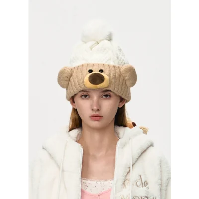 13DE MARZO Bear Snowball Beanie Beige