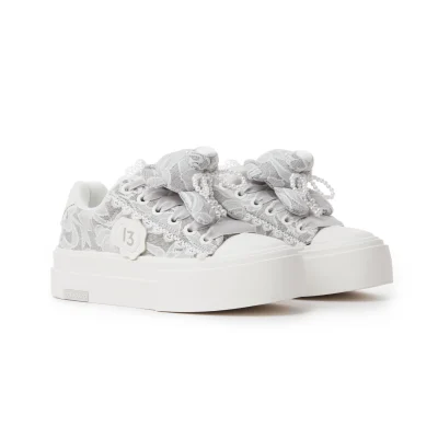 13DE MARZO Bear Lacy Badge Sneaker Grey