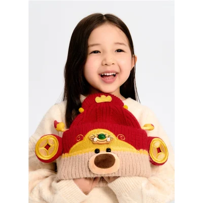13DE MARZO BabyBear Wealth Beanie Red - Image 4