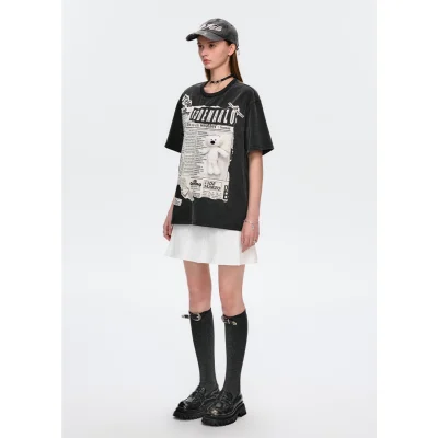 13DE MARZO Bear Newspaper T-Shirt Black - Image 3