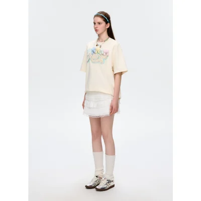 13DE MARZO Rainbow Logo Bear T-Shirt White - Image 4