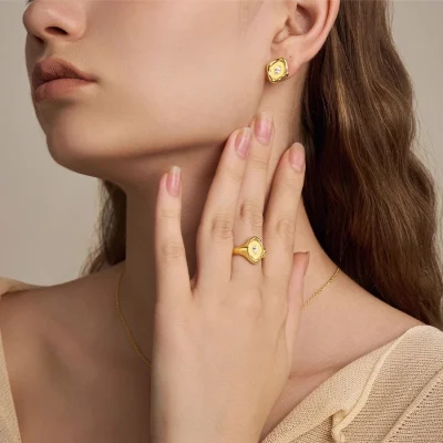 abyb Charming Token Ring Gold