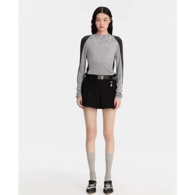 REVAN Classic Fitted Pleated Skirt Black - Image 3