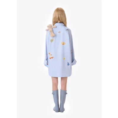 13DE MARZO Bear Stickers Shirt Blue - Image 4