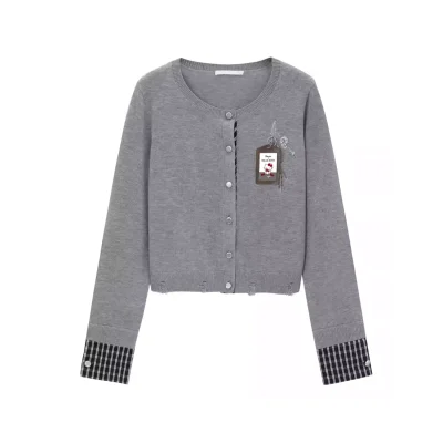 REVAN x Hello Kitty Badge Knit Cropped Cardigan Grey