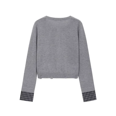 REVAN x Hello Kitty Badge Knit Cropped Cardigan Grey - Image 7