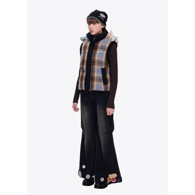 13DE MARZO Friends Bear Down Vest Black - Image 3