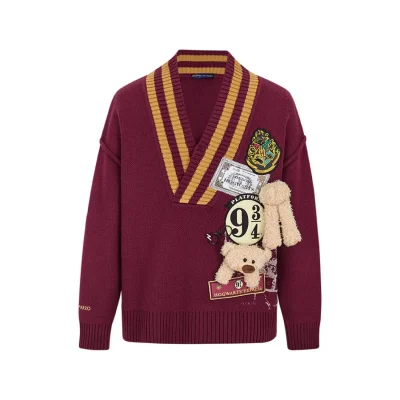 Harry Potter × 13DE MARZO Platform 9¾ Bear V-neck Sweater Red