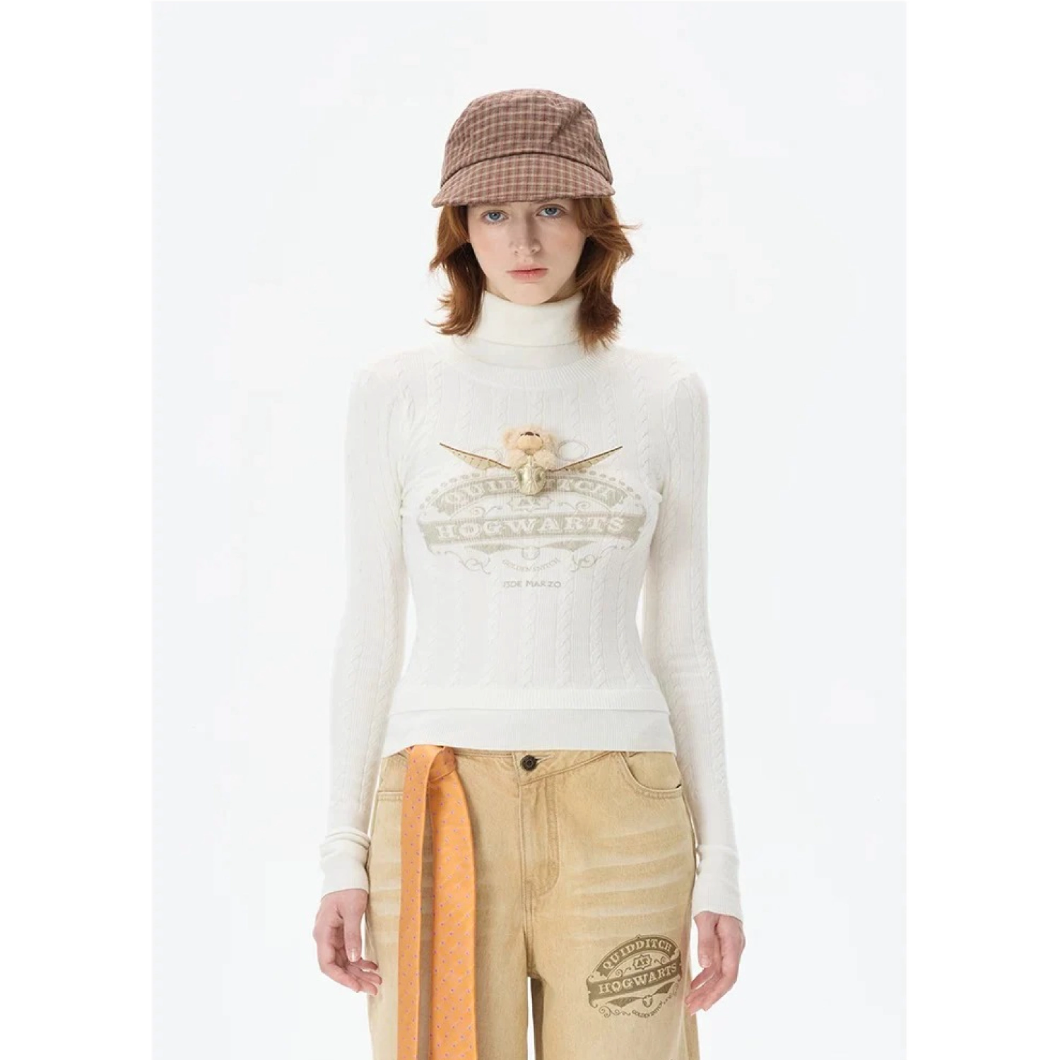 Harry Potter × 13DE MARZO Quidditch Bear High Neck Sweater White - Image 2