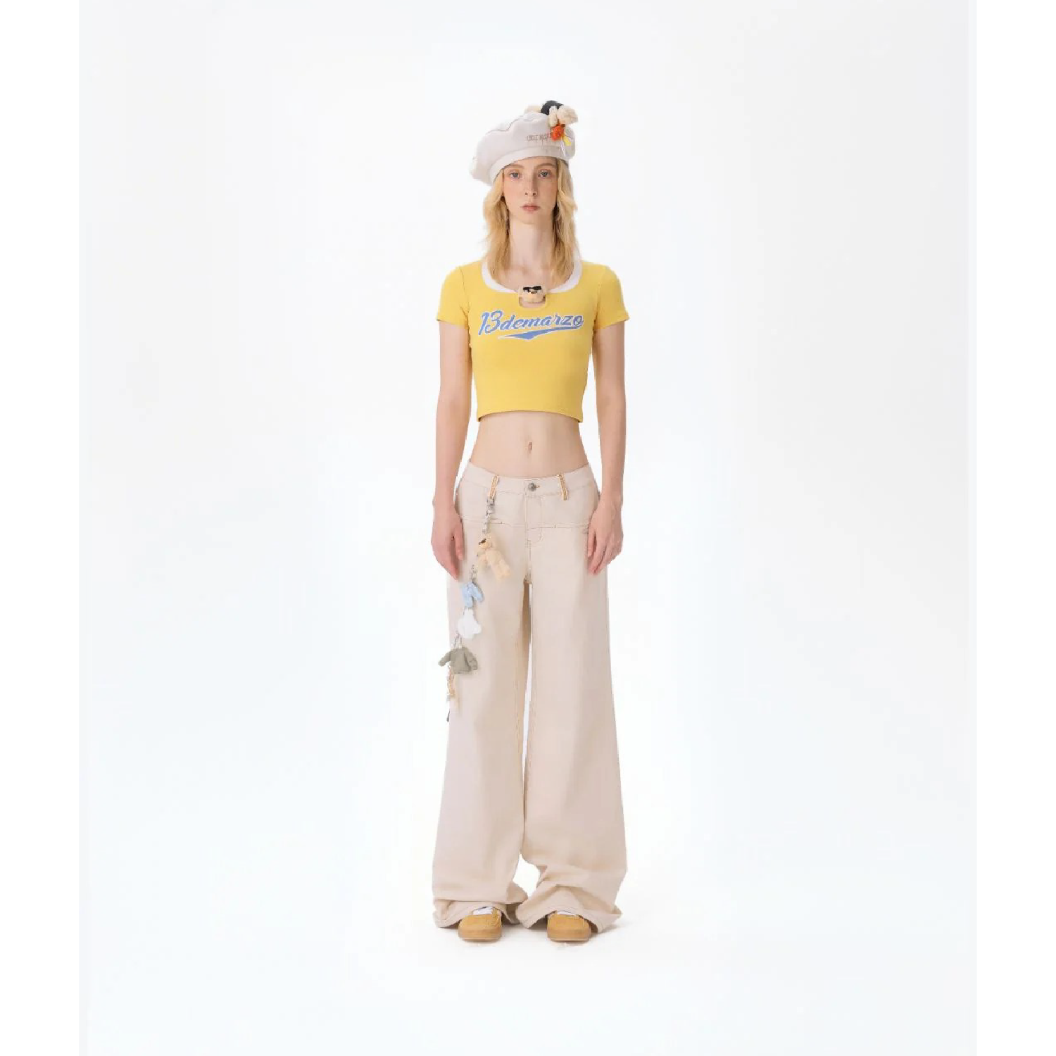 13DE MARZO Tailor Bear Hanger Cargo Pants White front view