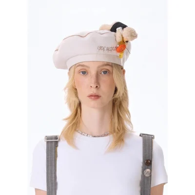 13DE MARZO Tailor Bear Button Beret Beige