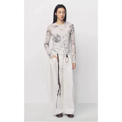 AVVENN Abstract Graphic Print Long Sleeve Fitted Top Beige