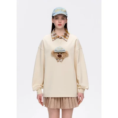 13DE MARZO Real Cap Bear Sweater Beige
