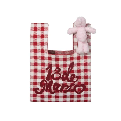 13DE MARZO Bear Picnic Bag Red front view