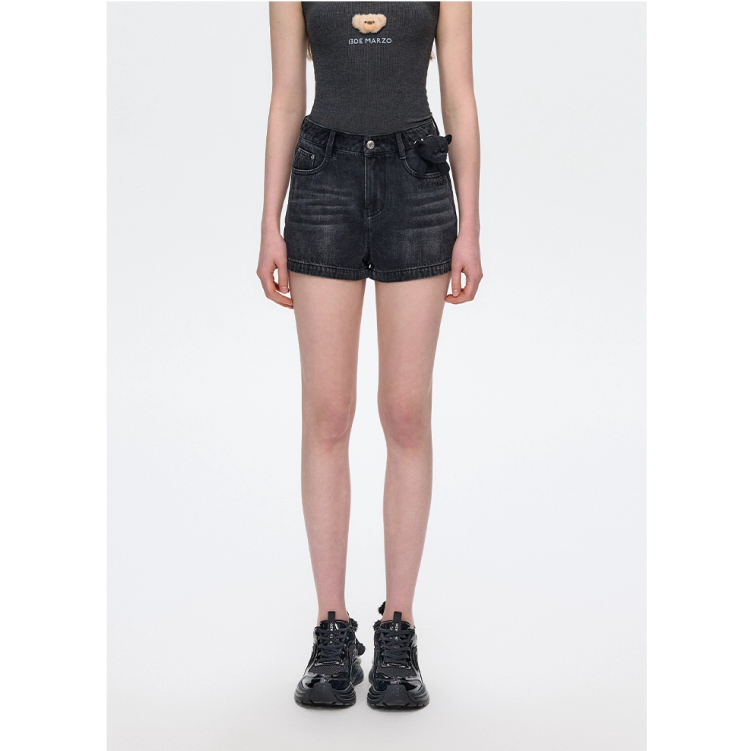 13DE MARZO Denim Frayed Embroidered Shorts Black