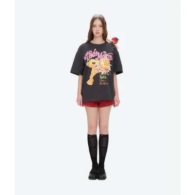 13DE MARZO Bear Graphic Lollipop Tee Dark Grey front view