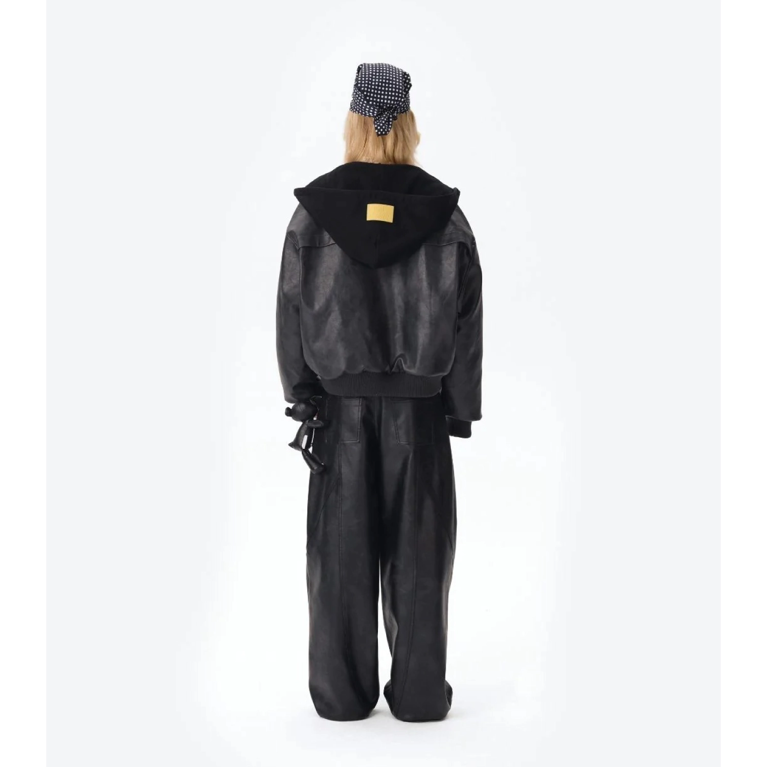 13DE MARZO Pilot Bear Vintage Jacket Black detail view