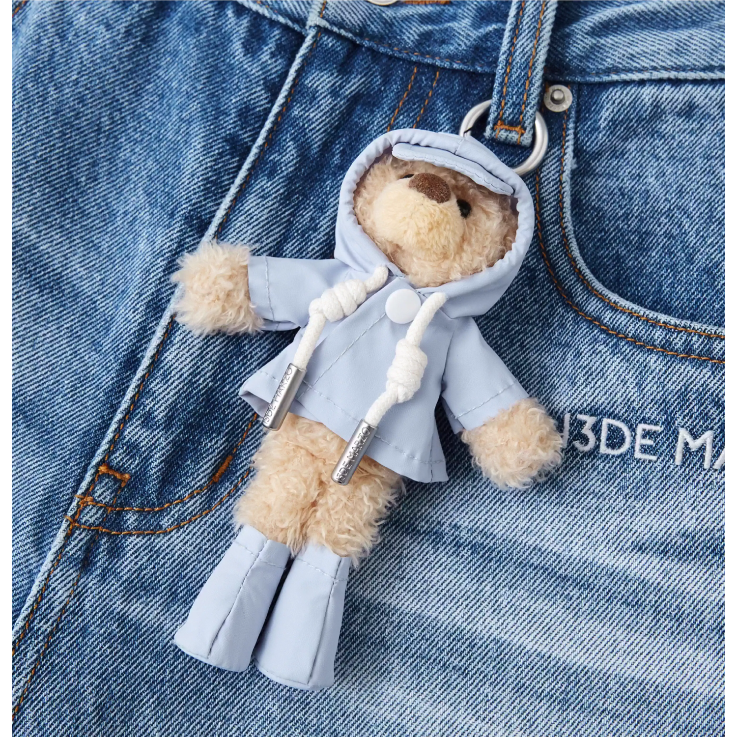 13DE MARZO Rainy Day Jorts Blue fabric detail