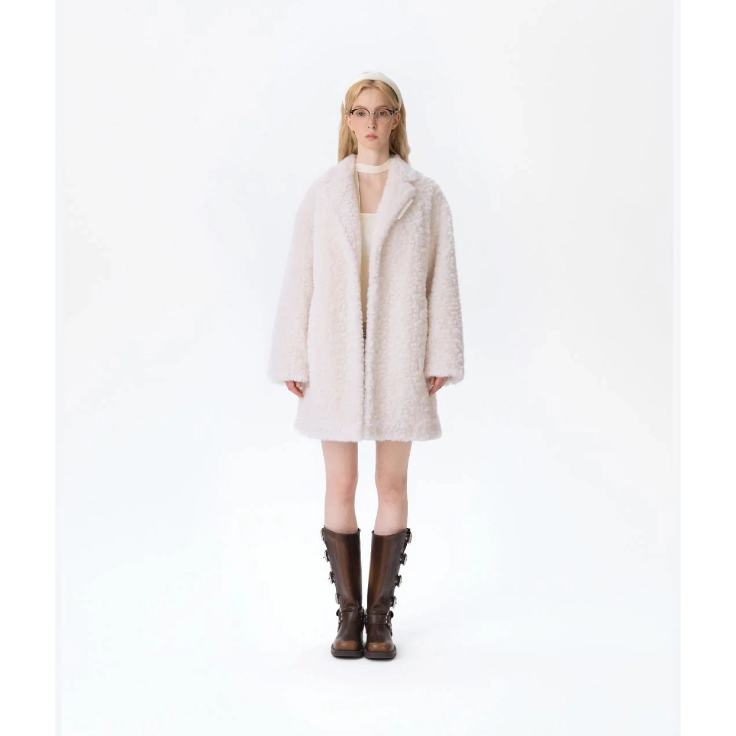 13DE MARZO Bear Fuzzy Long Coat Beige