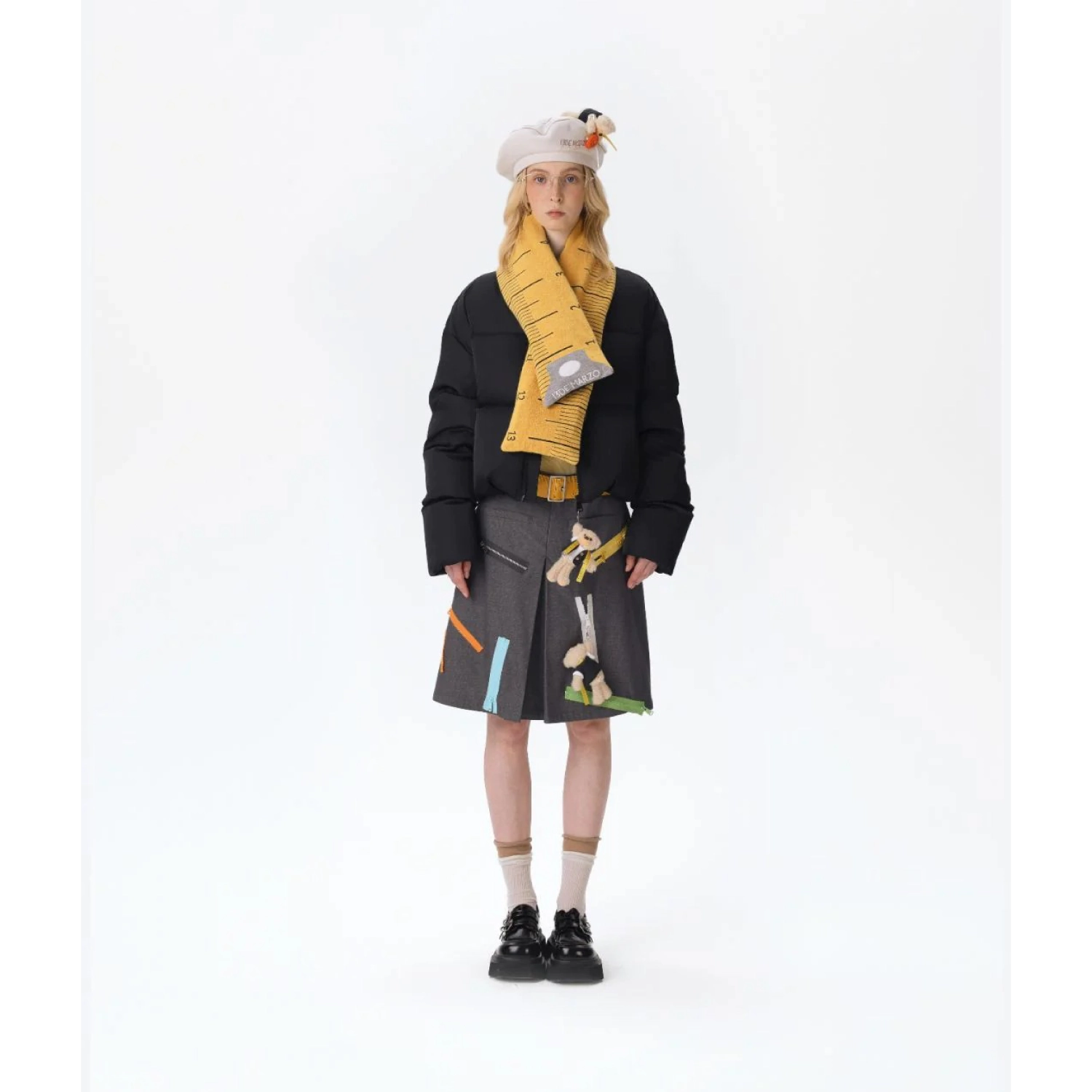 13DE MARZO Tailor Bear Ruler Down Jacket Black