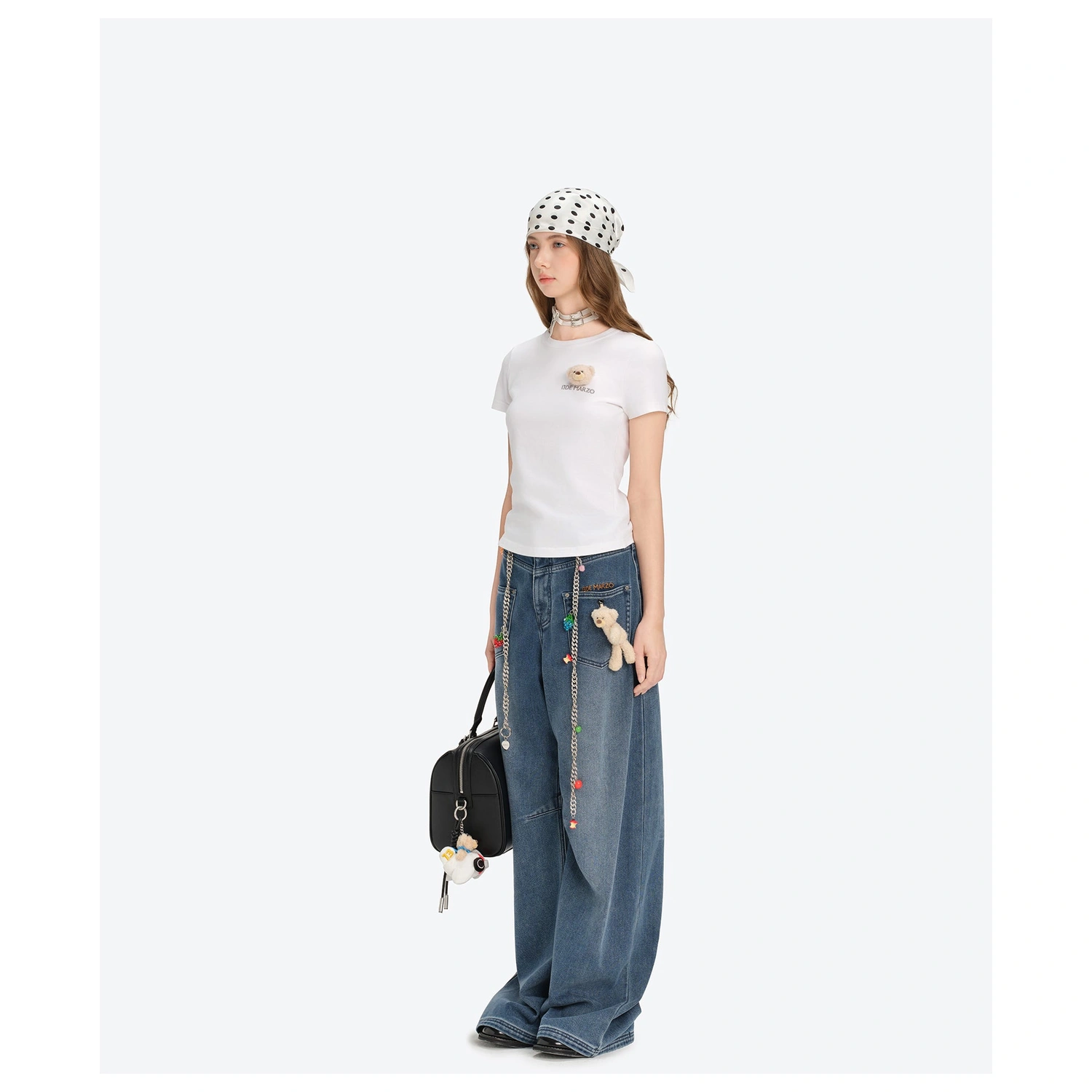 13DE MARZO Bear Base T-shirt White back view