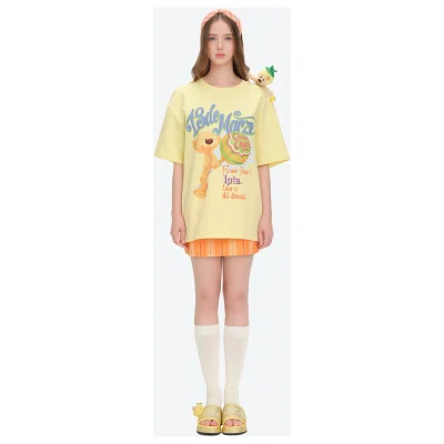 13DE MARZO Bear Graphic Lollipop Tee Yellow front view