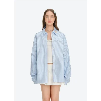 13DE MARZO Stripe Shirt with Rhinestone Bear Brooch Blue