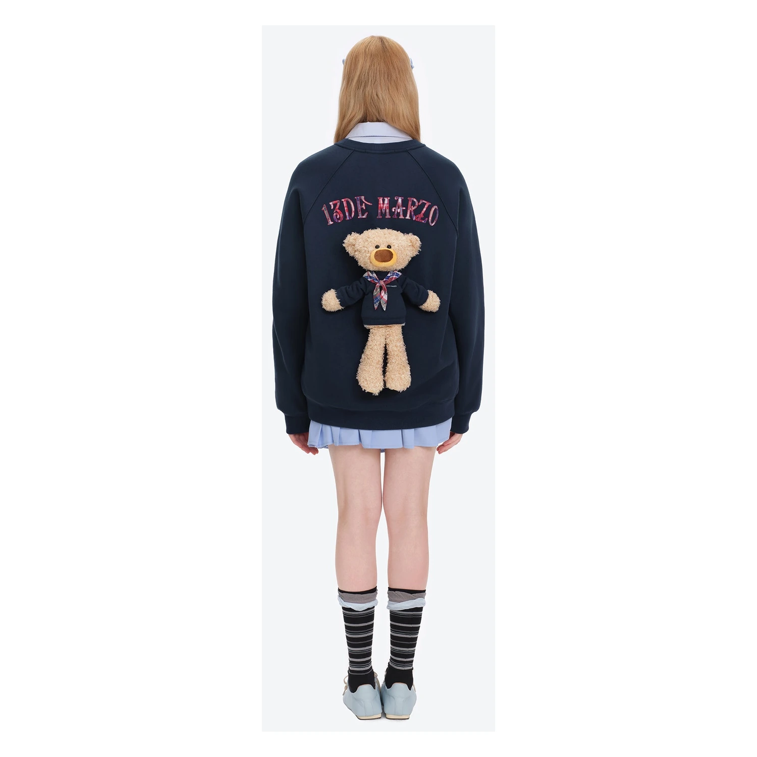 13DE MARZO Big Bear Crewneck Raglan Sweatshirt Navy Blue - Image 2
