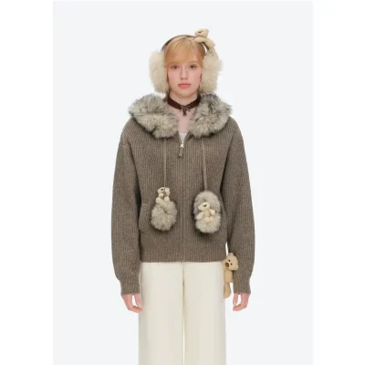 13DE MARZO Pom-pom Bear Fur Collar Knit Sweater Khaki