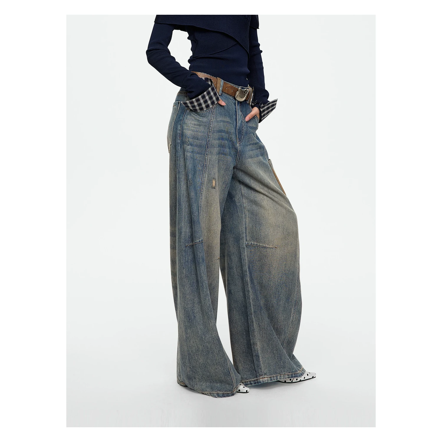 REVAN Washed Wide-Leg Jeans with Contrast Pocket
