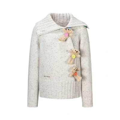 13DE MARZO Button Bear Slant Collar Sweater Colorful