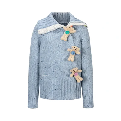 13DE MARZO Button Bear Slant Collar Sweater Blue
