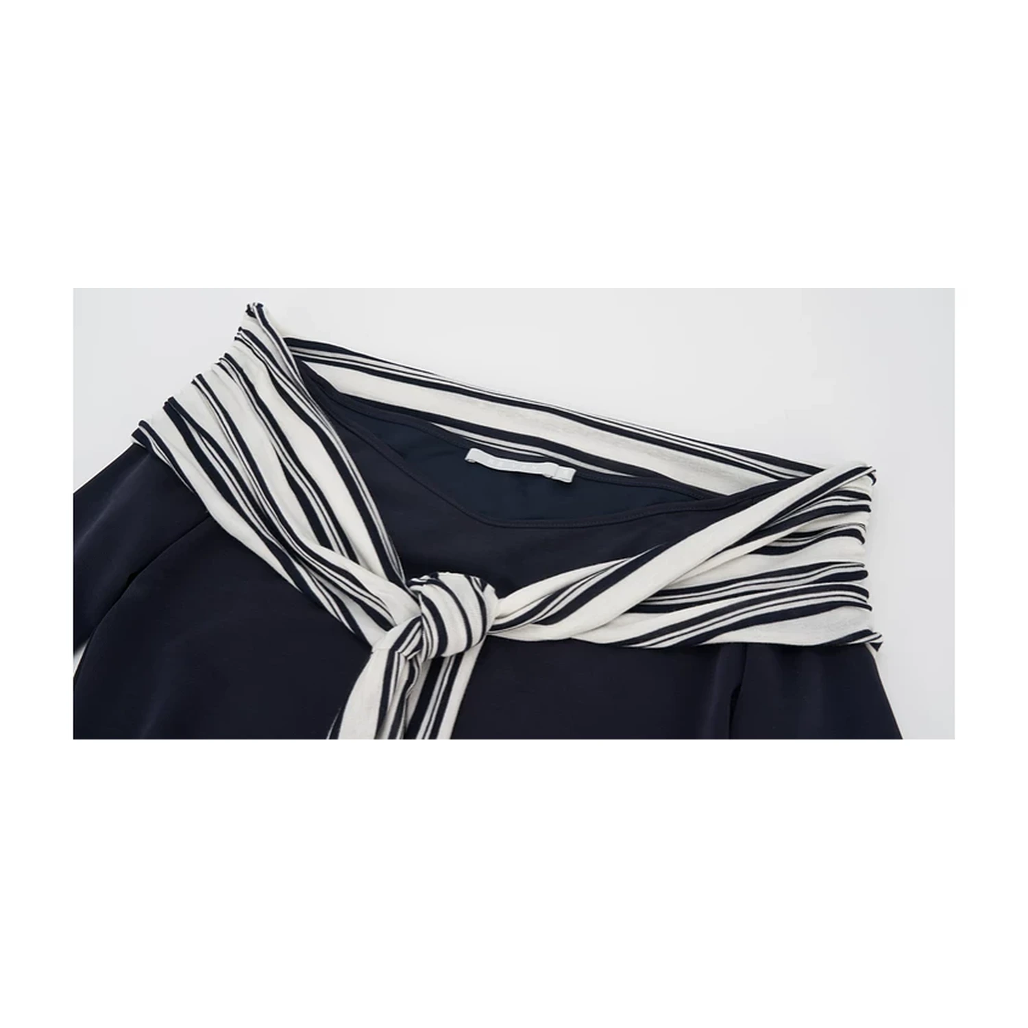 REVAN Off-Shoulder Cropped Top with Striped Shawl - Image 4