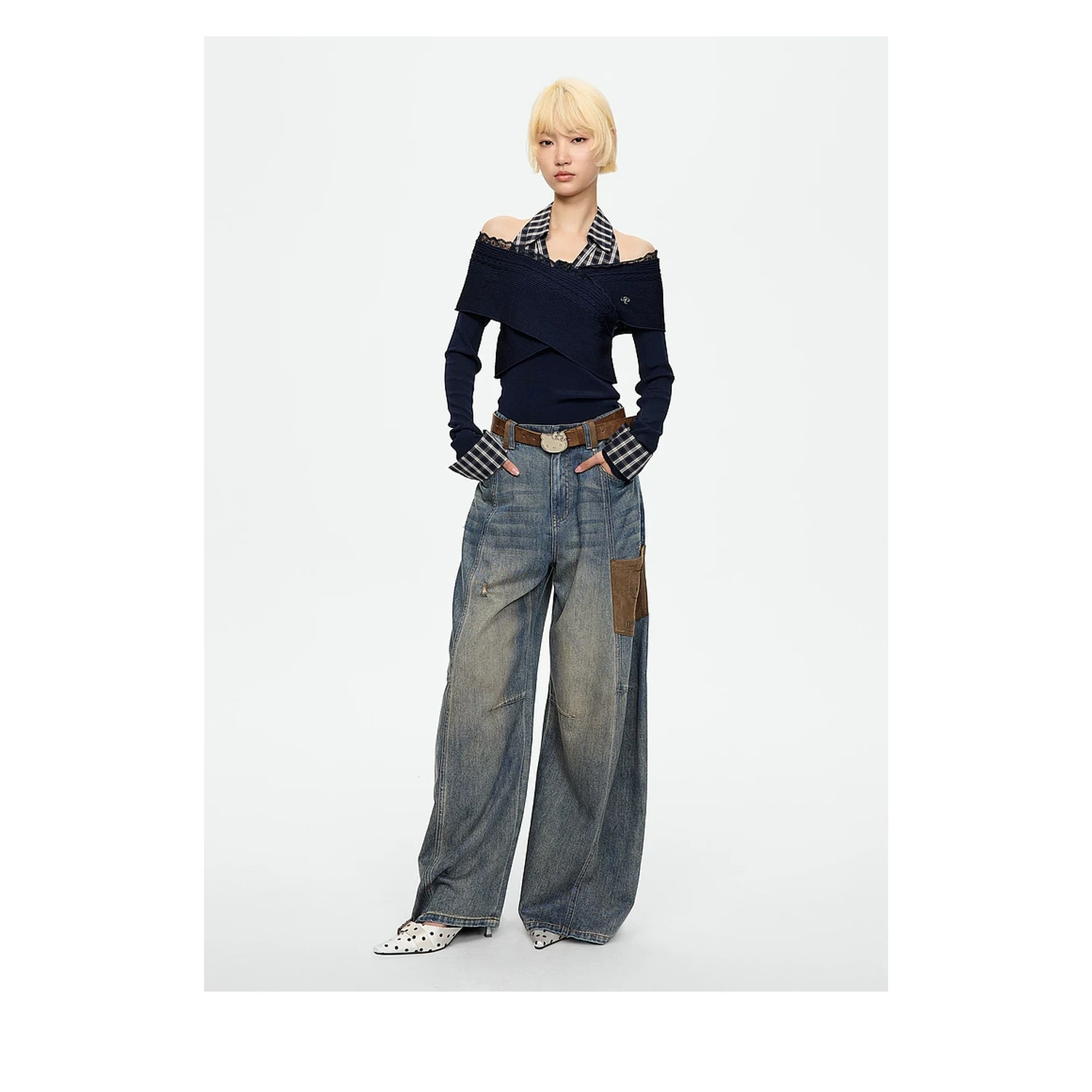 REVAN Washed Wide-Leg Jeans with Contrast Pocket - Image 6