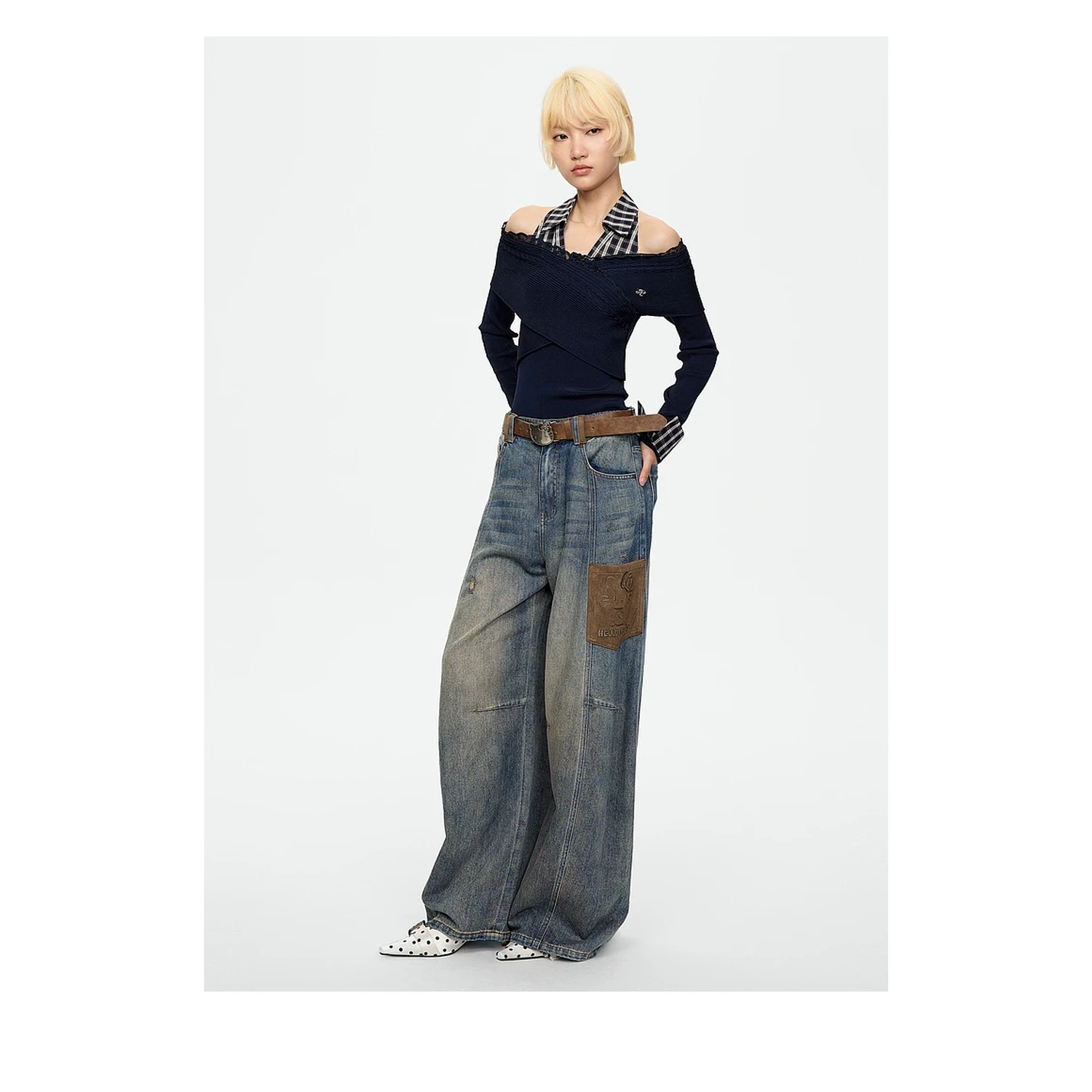 REVAN Washed Wide-Leg Jeans with Contrast Pocket - Image 7