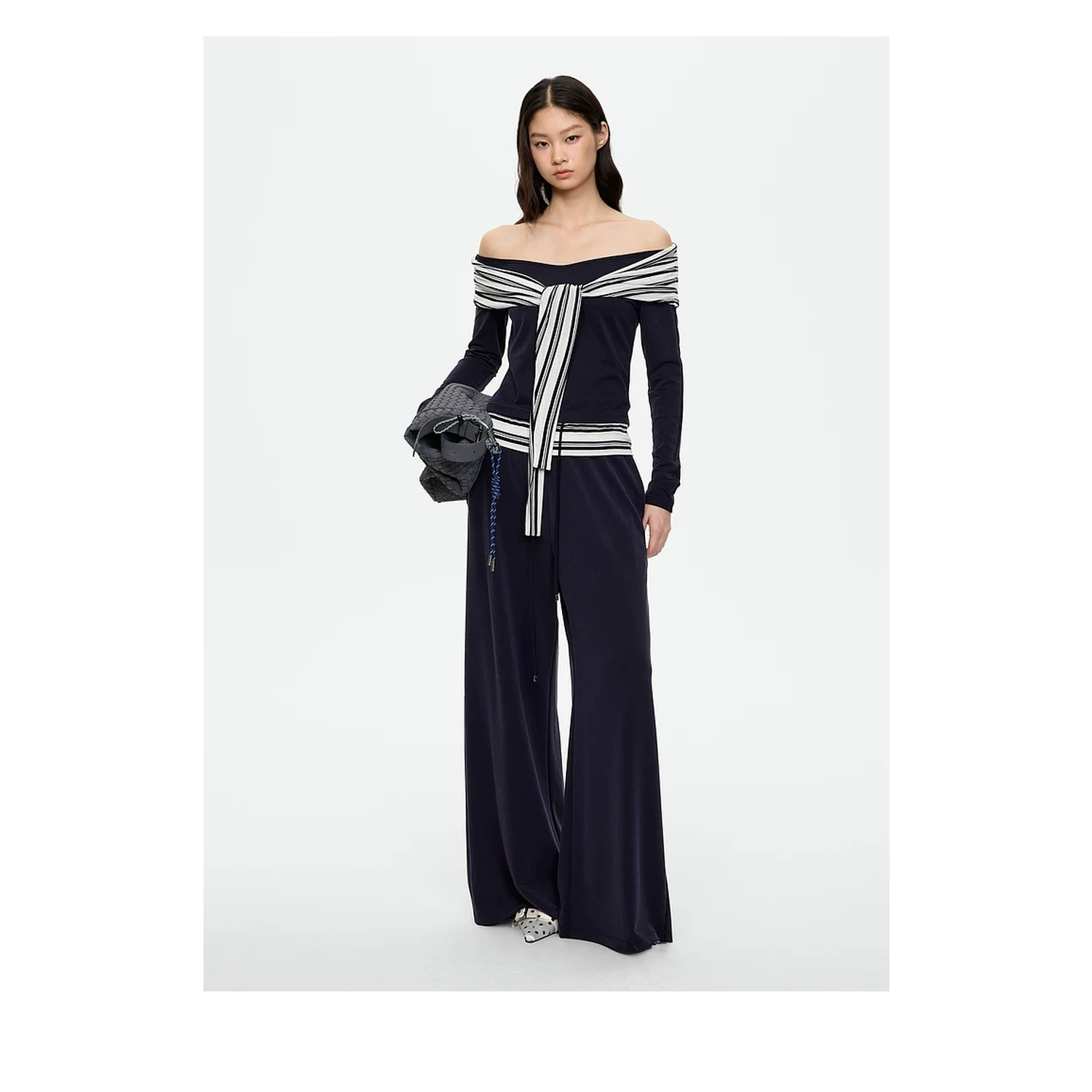 REVAN Off-Shoulder Cropped Top with Striped Shawl - Image 8