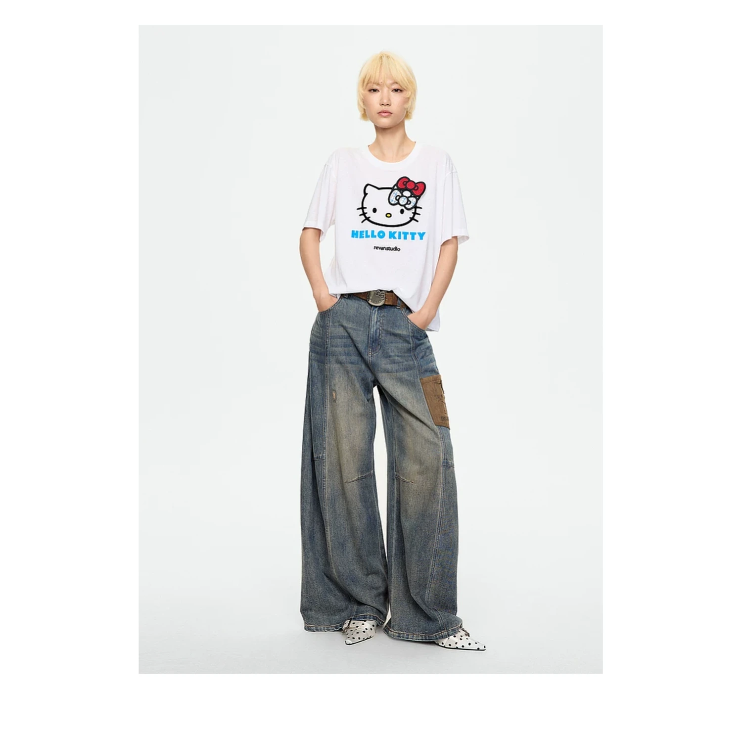 REVAN Washed Wide-Leg Jeans with Contrast Pocket - Image 9