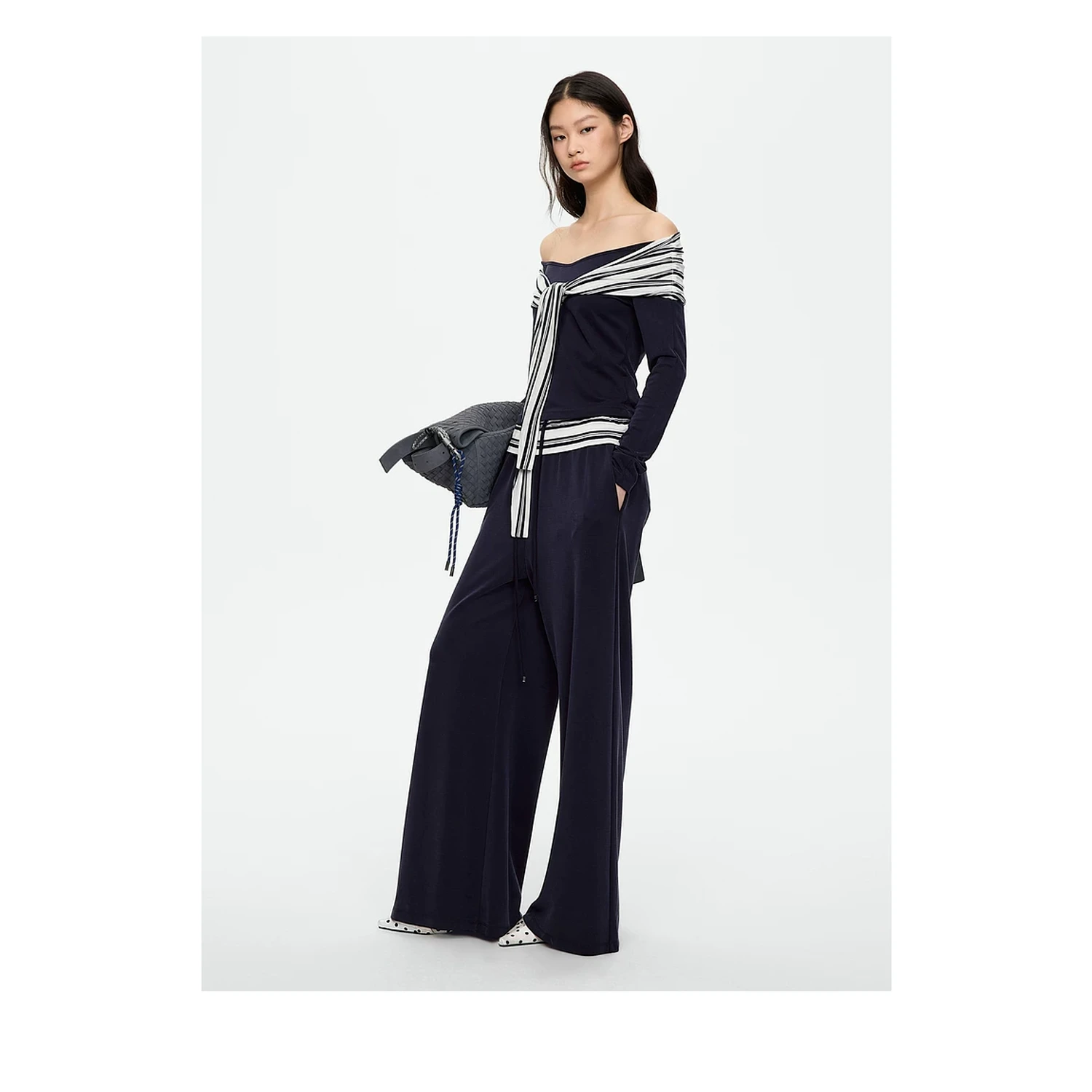 REVAN Off-Shoulder Cropped Top with Striped Shawl - Image 10